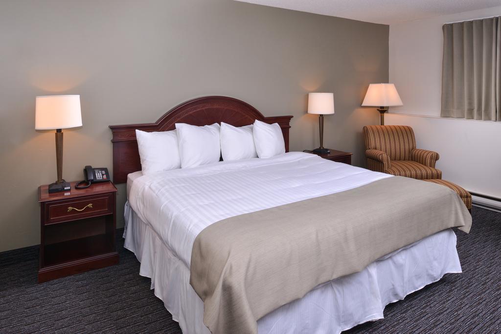 Rodeway Inn Sudbury Ngoại thất bức ảnh