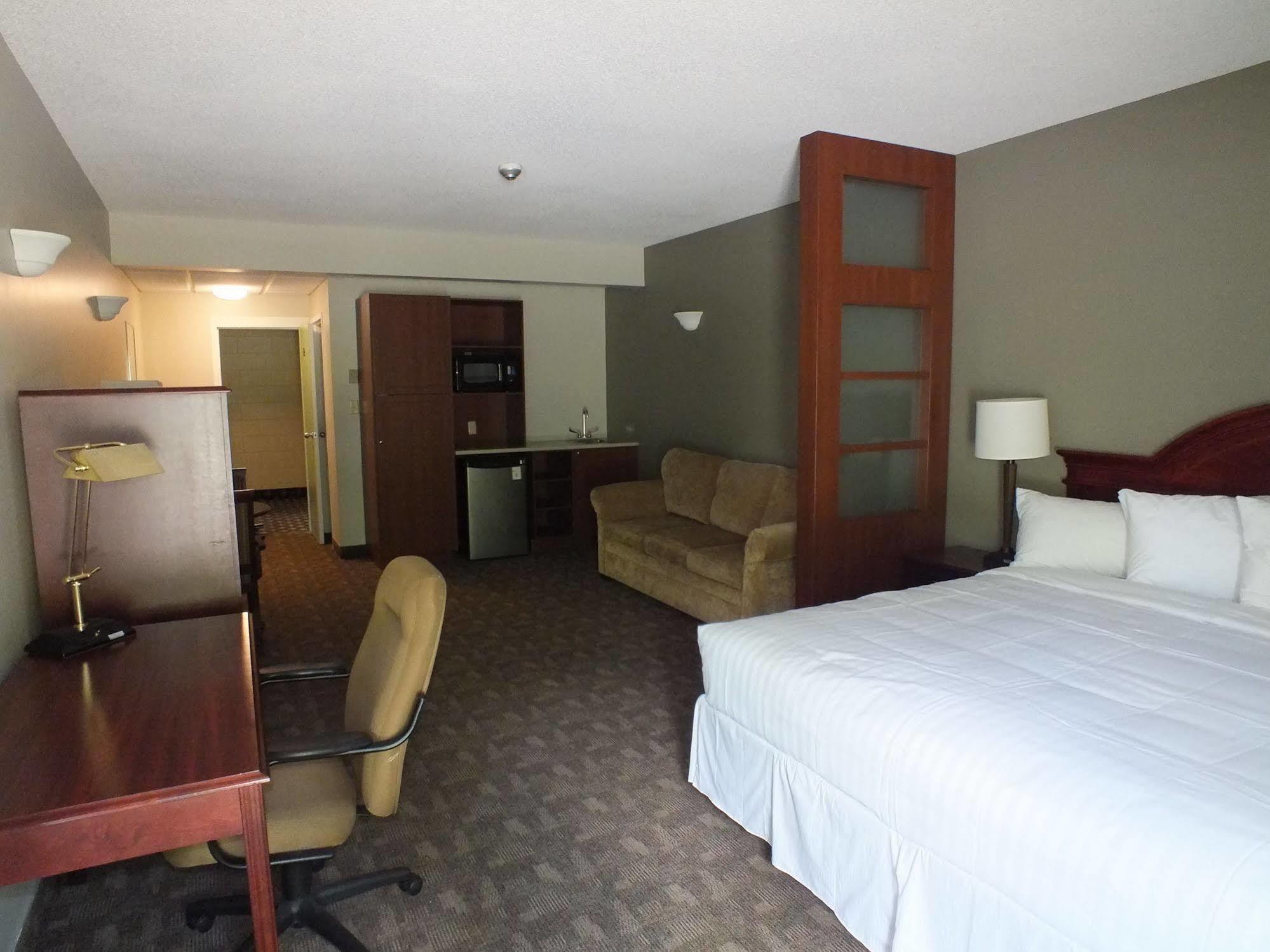 Rodeway Inn Sudbury Ngoại thất bức ảnh